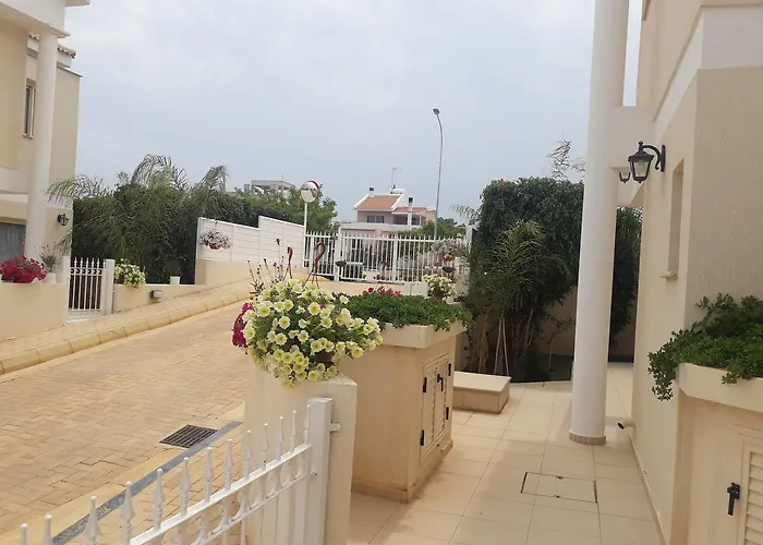 Villa Anthorina 21 *